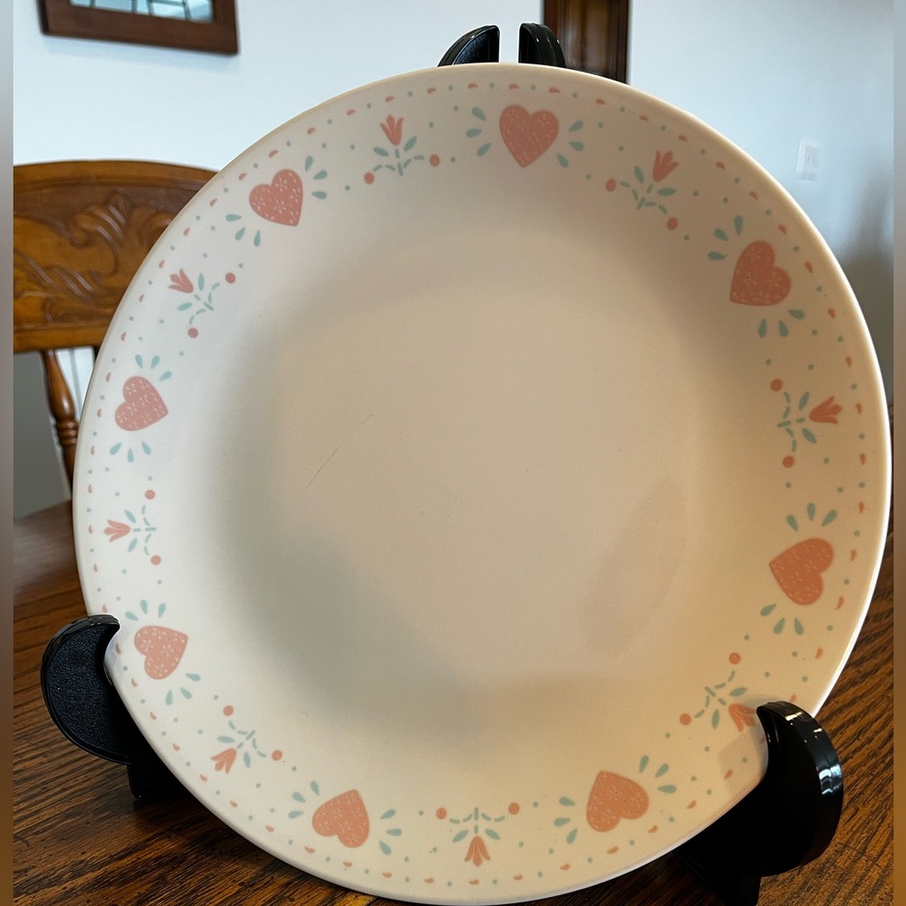 Corelle Forever Yours Dinner Plate
10 1/4”
(Item #1)